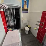 아파트 Private Living Central, Dampfdusche