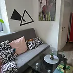 Private Living Central, Dampfdusche 아파트 *