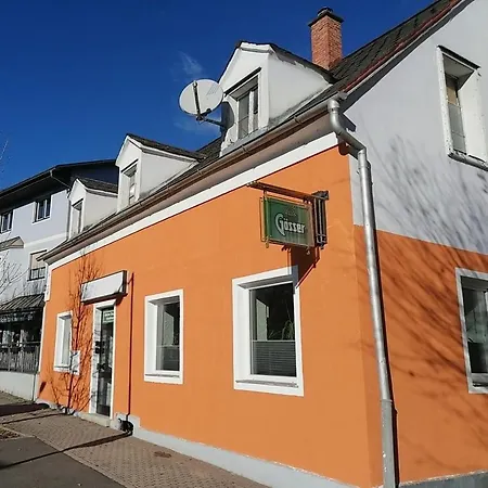 Private Living Central, Dampfdusche Apartman